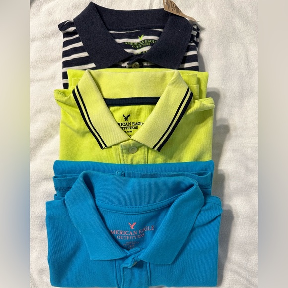 Three American Eagle T-shirts in bundle. - Picture 2 of 6